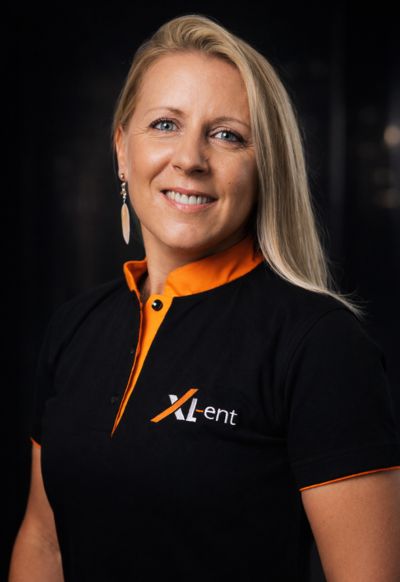 Anna, commerciale XL-ent